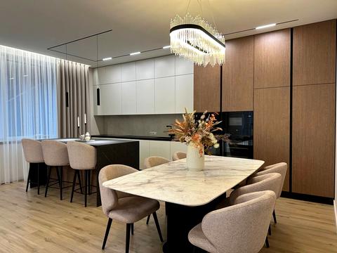 будинок за адресою Набережна вул.