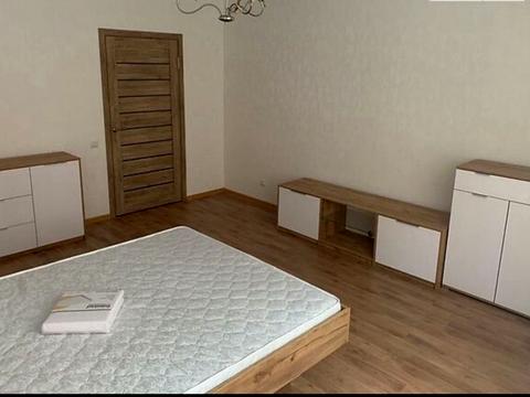 квартира за адресою Нижня Берегова вул., 2/2