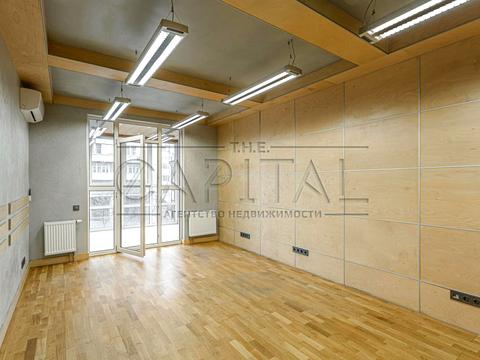 комерційна за адресою Казимира Малевича вул. (Боженка), 89