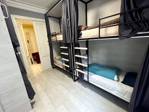 квартира за адресою Хрещатик вул., 8