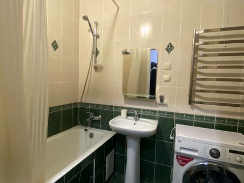 квартира за адресою Почайнинська вул., 44