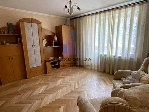 квартира за адресою Романа Шухевича просп. (Генерала Ватутіна), 30