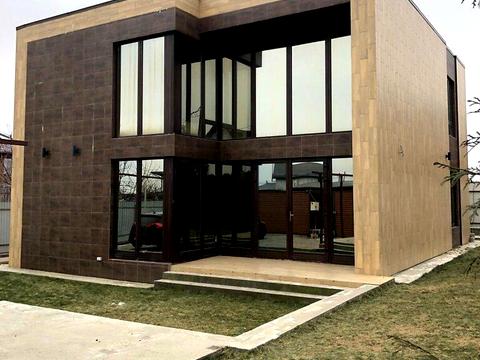 будинок за адресою Центральна вул.