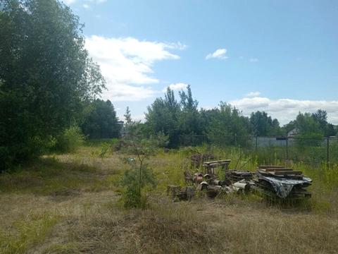 ділянка за адресою Центральна вул., 18