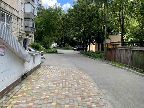 коммерческая по адресу Незалежності бульв. (50 років Жовтня), 3