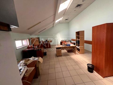 комерційна за адресою Промислова, 4