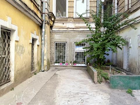 квартира за адресою Єврейська вул., 42