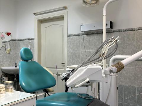 комерційна за адресою Лесі Українки бульв., 15