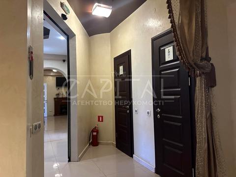 комерційна за адресою Бульварно-Кудрявська вул. (Воровського), 9-Б