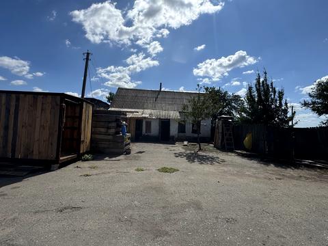 комерційна за адресою Молодіжна, 1