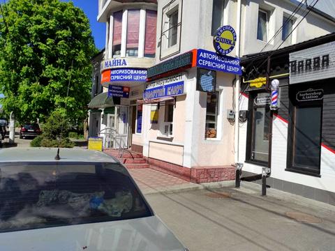 коммерческая по адресу Грушевського ул., 57