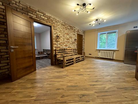 квартира за адресою Кленова вул., 1