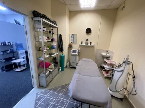 комерційна за адресою Петра Григоренка просп., 24