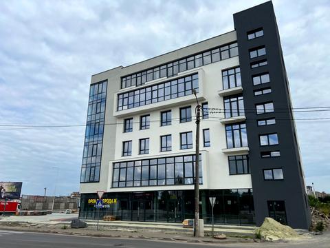 коммерческая по адресу Максимовича ул., 15