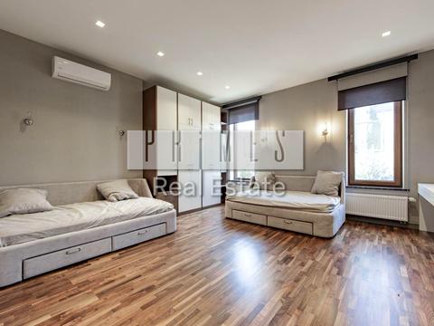 будинок за адресою Козача вул., 1