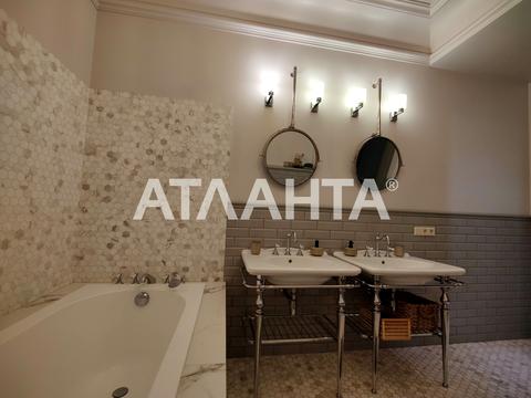 квартира за адресою Довженка вул., 4