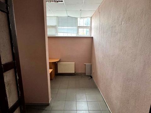 комерційна за адресою Злуки вул. (Олександра Оцупа), 1м