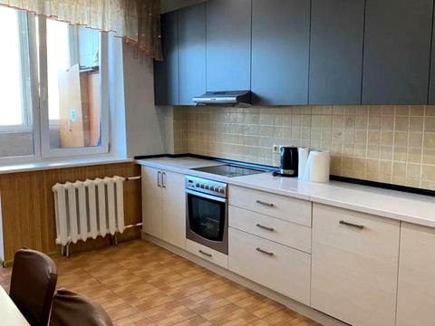 квартира по адресу Миколы Бажана просп., 10