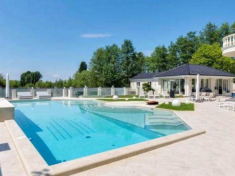 будинок за адресою Богдана Ступки пров.