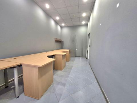 комерційна за адресою Еспланадна вул., 30