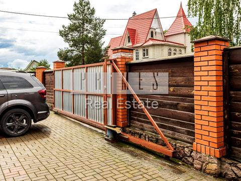 будинок за адресою Гідності вул. (Жертв Революції), 18