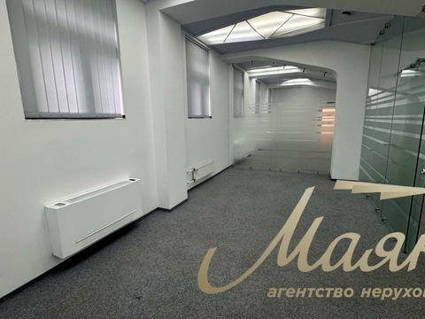 комерційна за адресою Хрещатик вул. (Kreschatic), 19