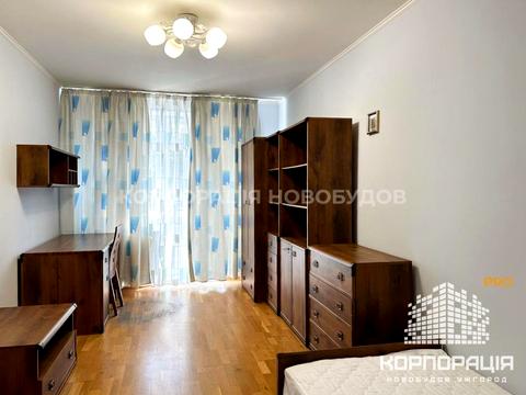квартира за адресою Закарпатська вул., 44
