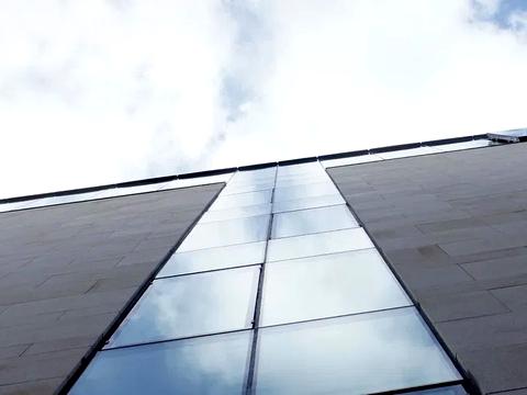 коммерческая по адресу Печерская пл., 1