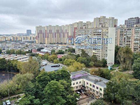 квартира за адресою Квітневий пров., 8