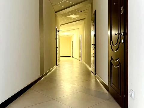 комерційна за адресою Костянтинівська вул., 75