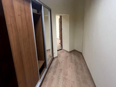 комерційна за адресою Мечникова вул., 2/1