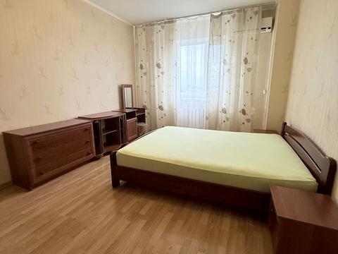 квартира за адресою Верховної Ради бульв., 14-Б