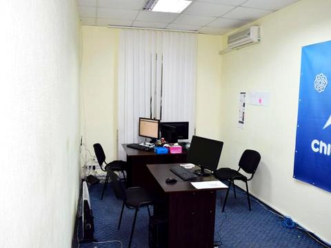 комерційна за адресою Гоголівська вул., 32-Б