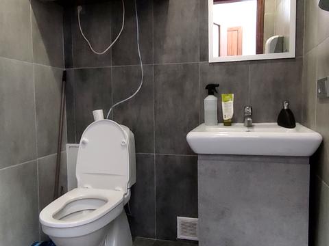 комерційна за адресою Старокиївська вул., 26