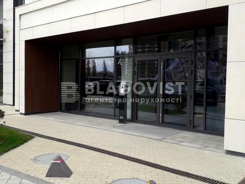 квартира по адресу Раисы Окипной ул., 18
