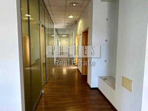 комерційна за адресою Жилянська вул., 35