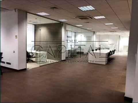 комерційна за адресою Саперно-Слобідська вул., 22