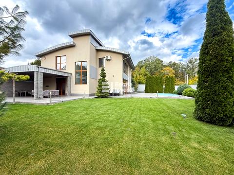 будинок за адресою Миру