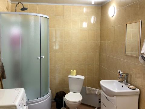 будинок за адресою с. Бахматівці, Набережна, 9