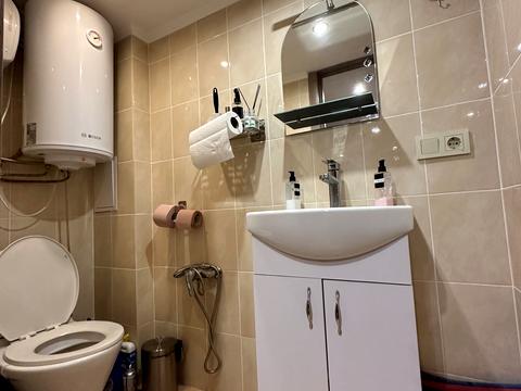 комерційна за адресою Лісківська вул., 37