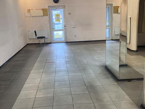 комерційна за адресою Свободи просп., 46