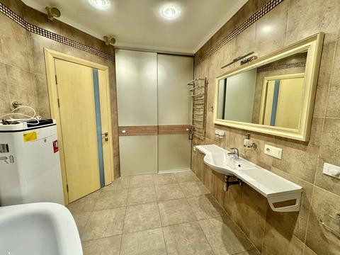 квартира за адресою Патріарха Мстислава Скрипника вул., 40