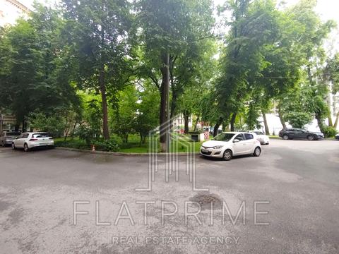 комерційна за адресою Михайла Грушевського вул., 34/1