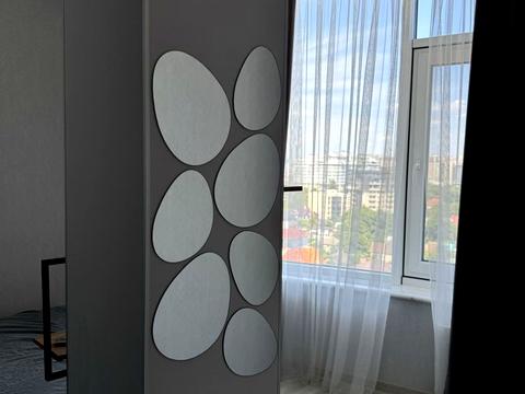 квартира за адресою Літературна вул., 8