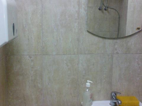 комерційна за адресою Антоновича вул., 103