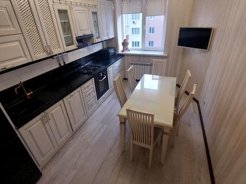 квартира за адресою Архітектора Старова вул., 14а