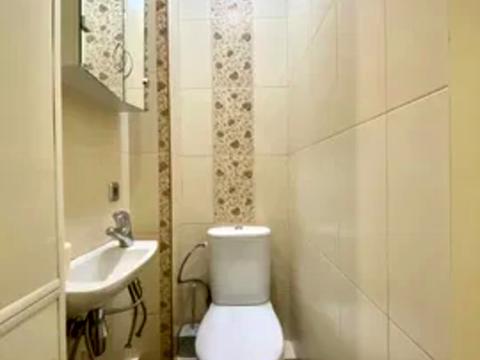 квартира за адресою Героїв просп., 4
