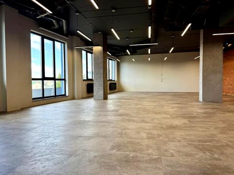 комерційна за адресою Костянтинівська вул., 75