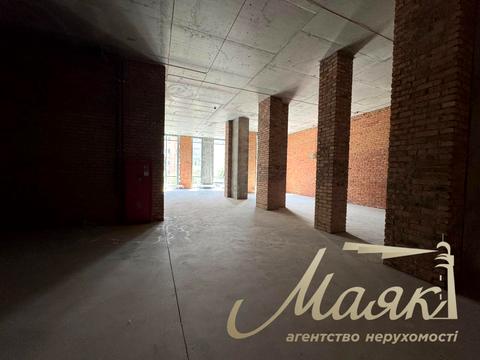 коммерческая по адресу Василия Тютюнника ул. (Анрі Барбюса), 39