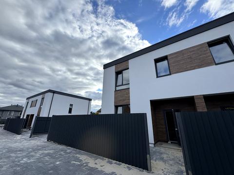 будинок за адресою Інелли Огневої, 14-16